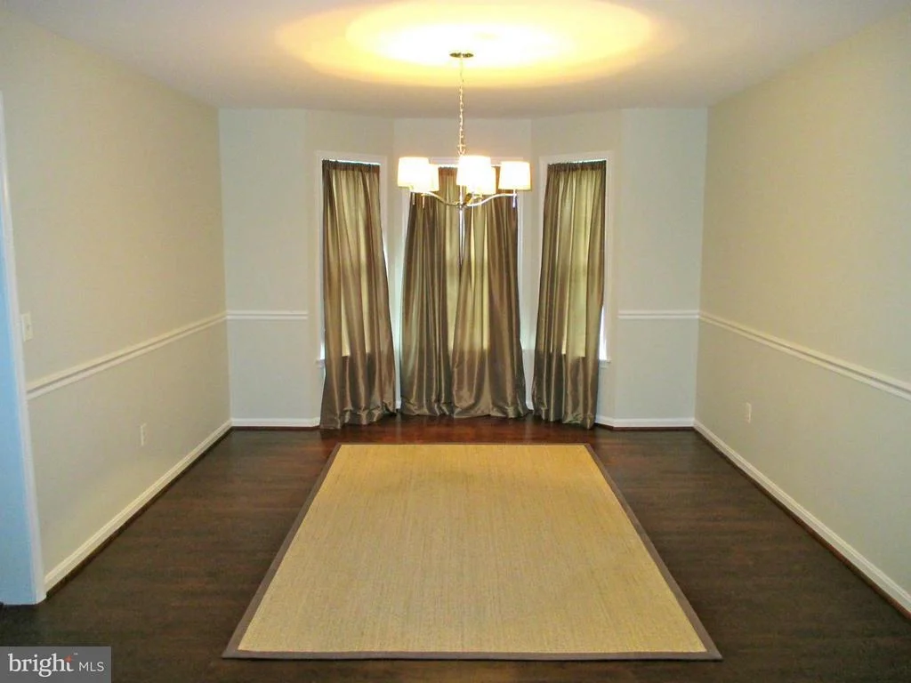 Photo of 907 SAINT EVA LANE