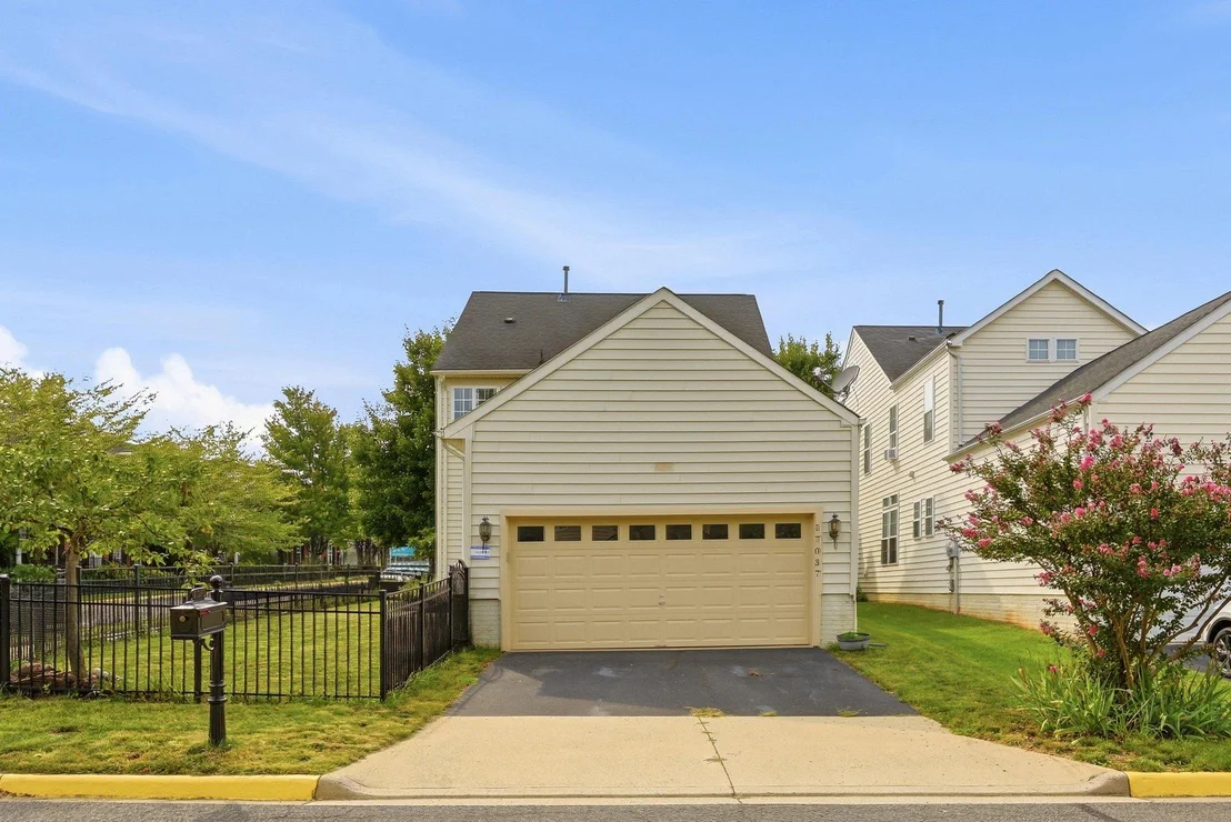 Photo of 17037 LOFTRIDGE LANE
