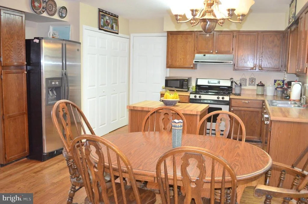 Photo of 9427 CLOVERHILL ROAD