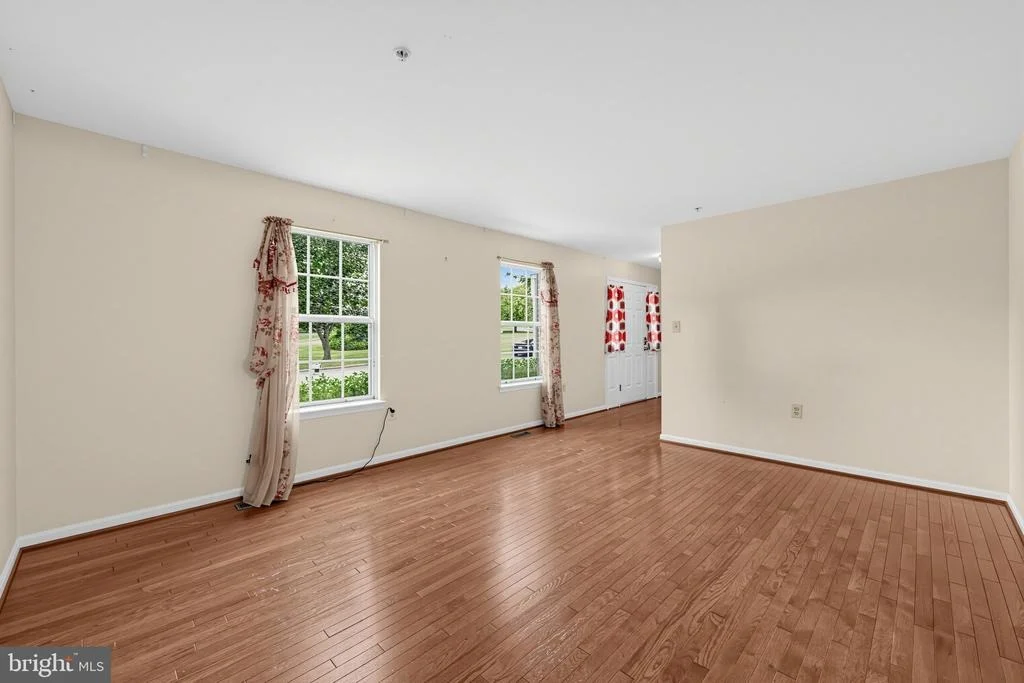 Photo of 9223 E GARY LANE E