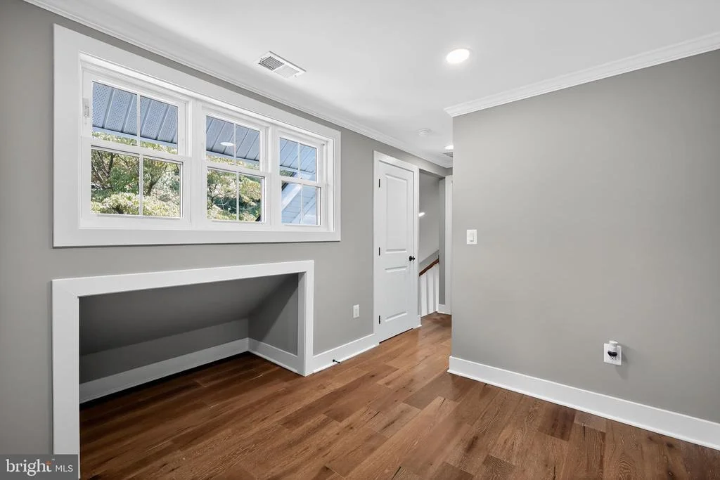 Photo of 1 TUCKER STREET