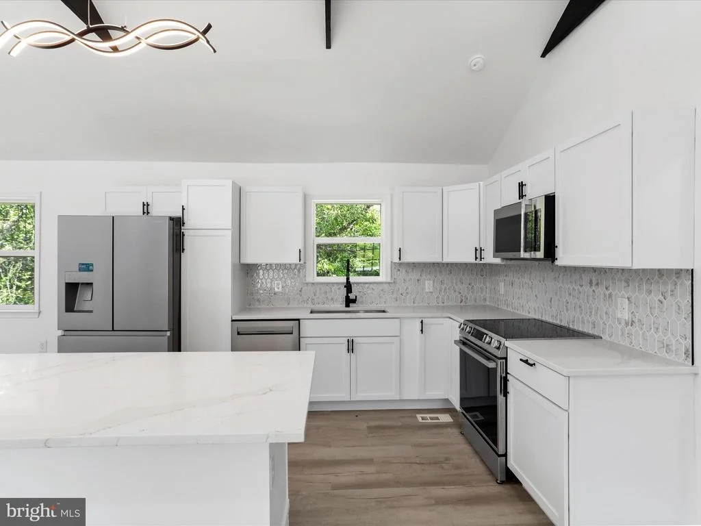 Photo of 535 HARRISON AVENUE