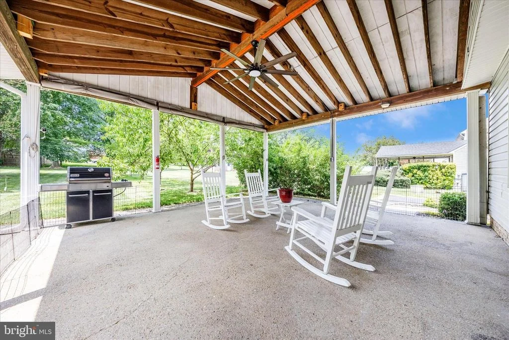 Photo of 6104 EDMONT DRIVE