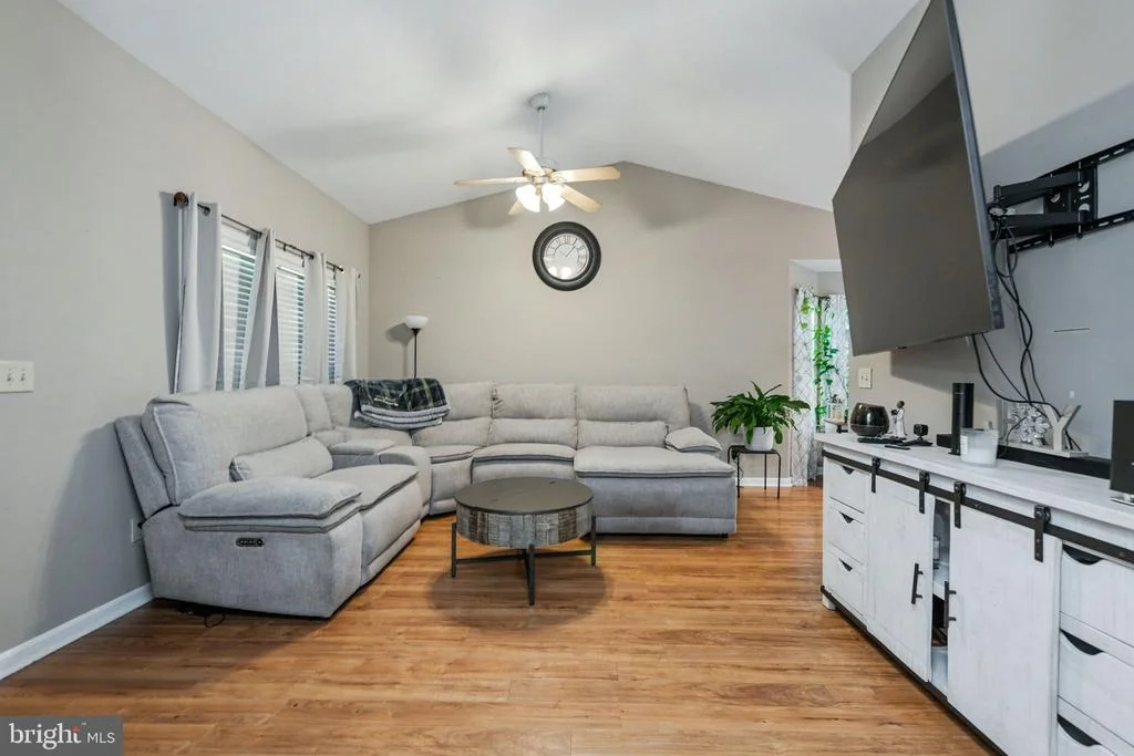 Photo of 3 PALM DRIVE