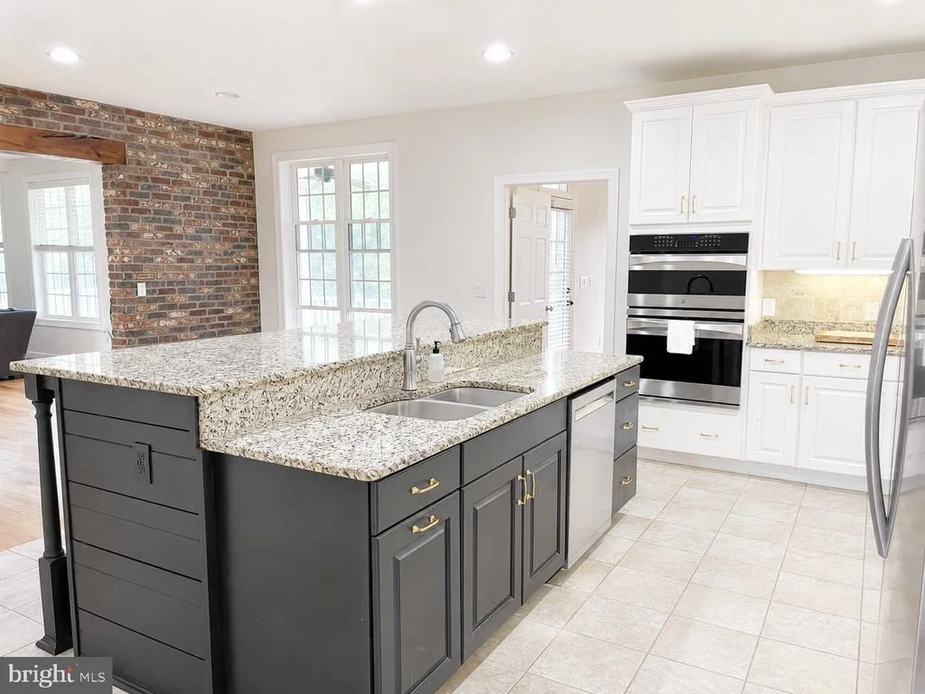 Photo of 1225 MIDDLE RIVER ROAD