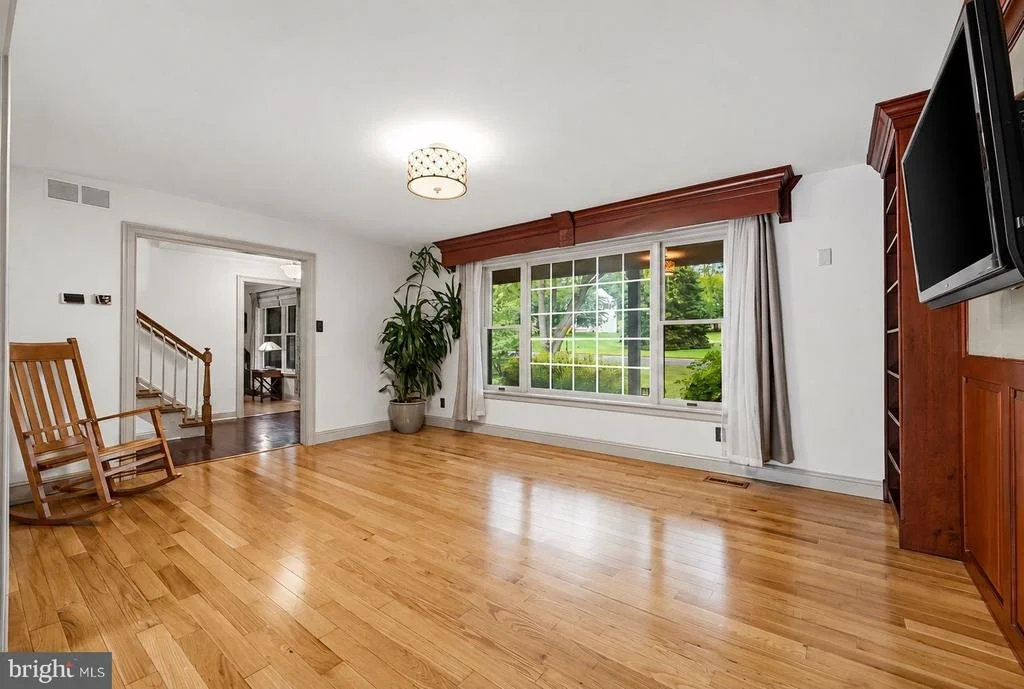 Photo of 1190 LONG VALLEY ROAD