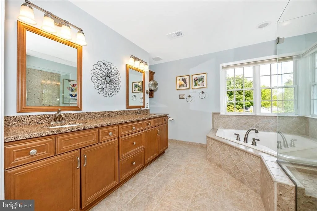 Photo of 6170 CHALLEDON CIRCLE