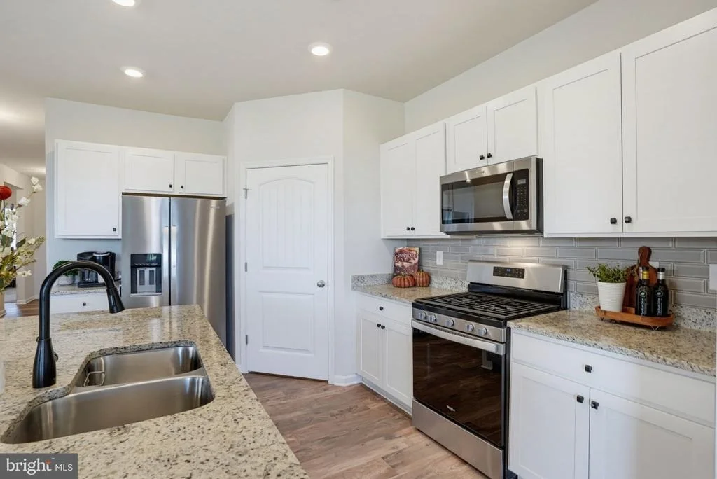 Photo of 30698 WATERFRONT DRIVE
