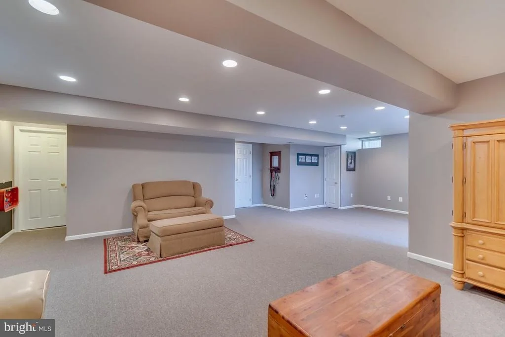 Photo of 17221 PICKWICK DRIVE