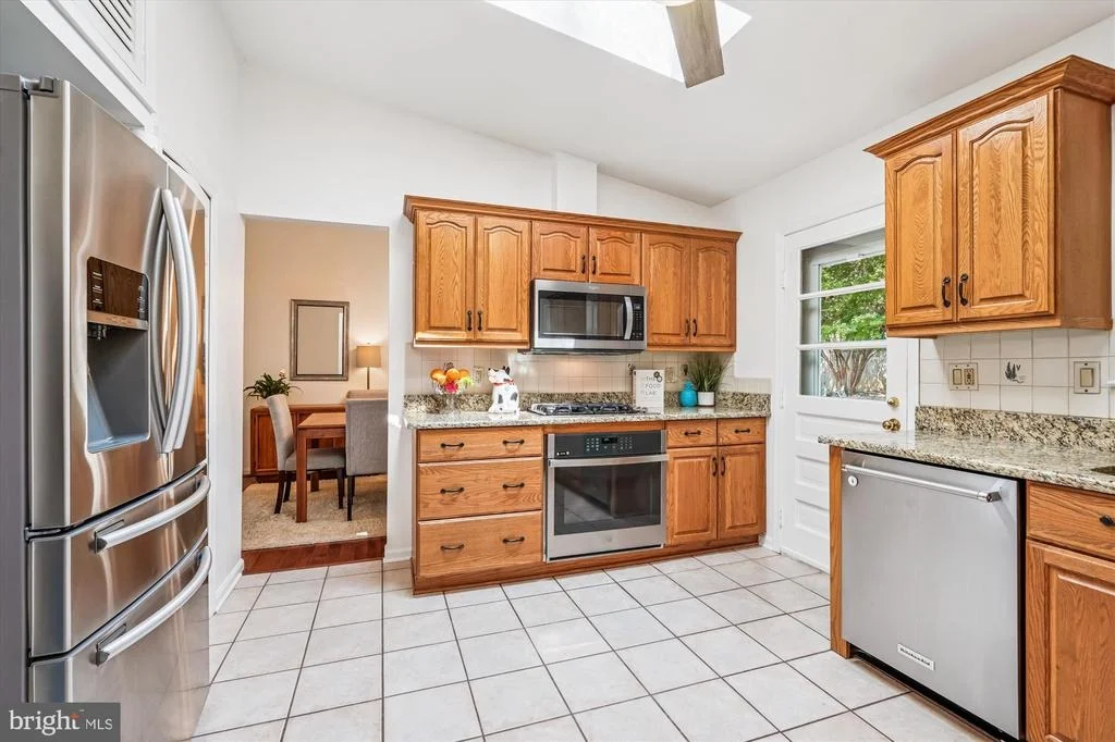 Photo of 2108 EDGEWARE STREET
