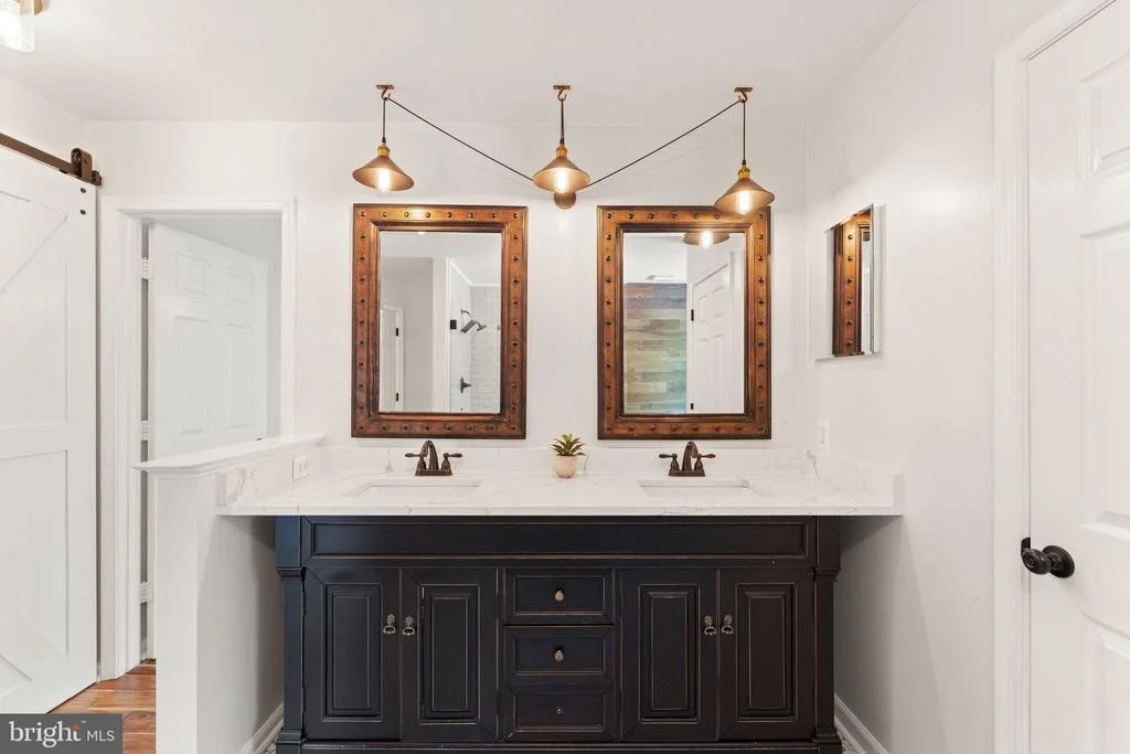 Photo of 817 KENNETH PLACE SE