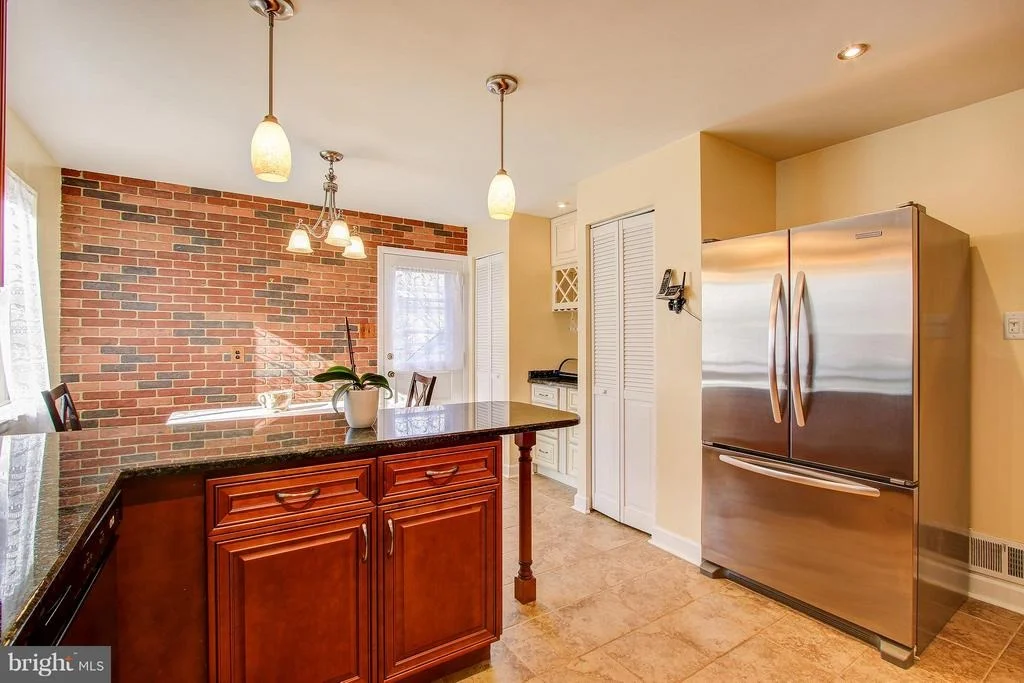 Photo of 416 LAMBERTON DRIVE