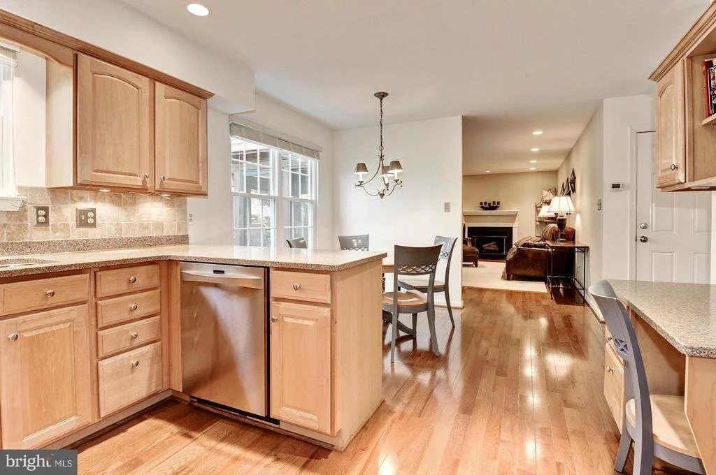 Photo of 413 WOONSOCKETT LANE