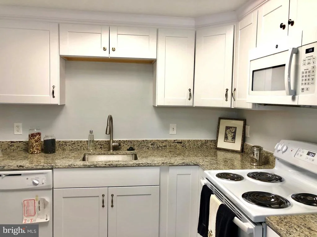 Photo of Unit 22C at 3627 GLENEAGLES DRIVE