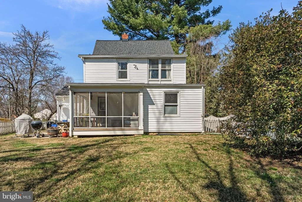 Photo of 212 DEARBORN AVENUE