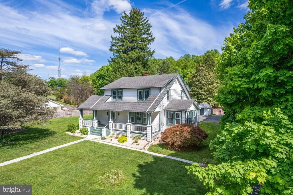 Photo of 28733 RIDGE ROAD