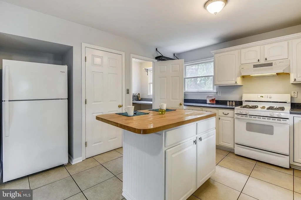 Photo of 722 MILLS WAY