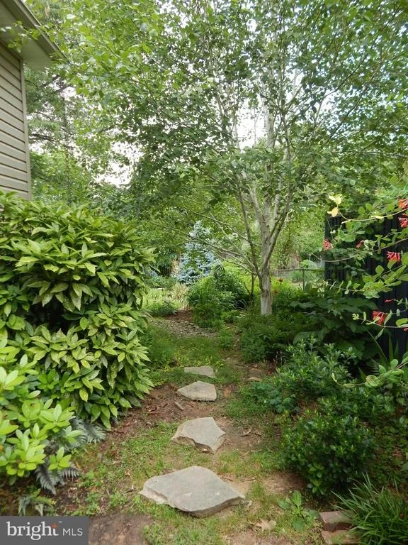 Photo of 10004 SIDNEY ROAD