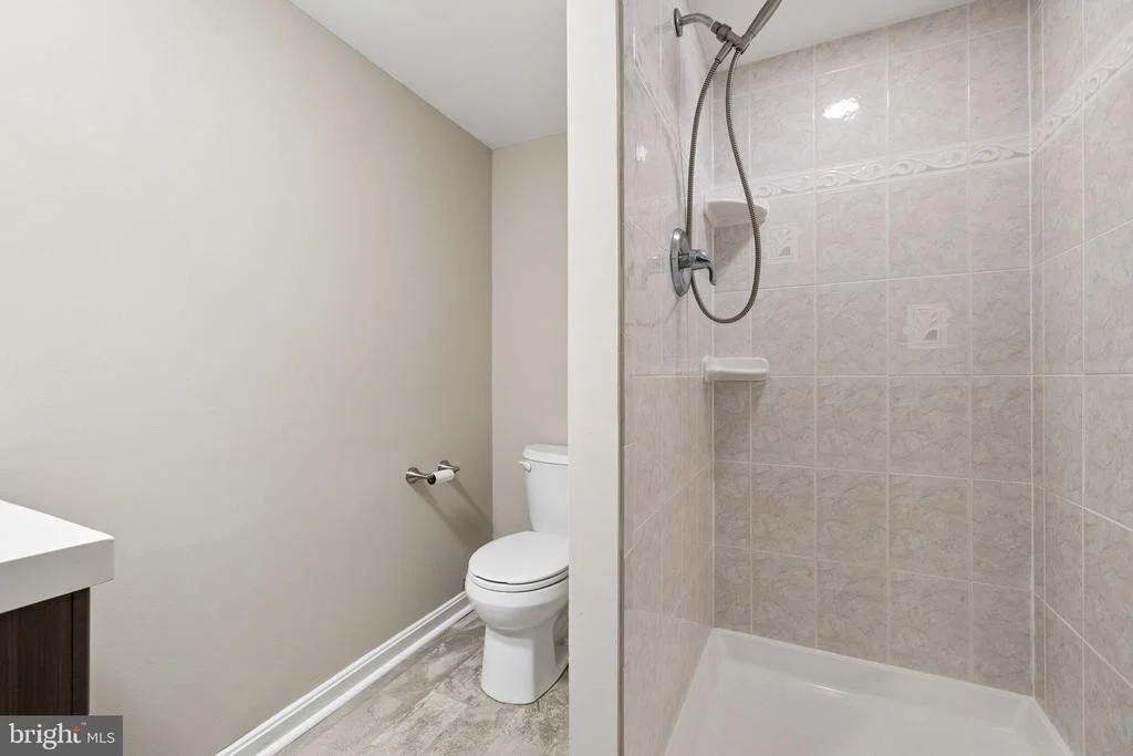 Photo of 15922 EDGEWOOD DRIVE