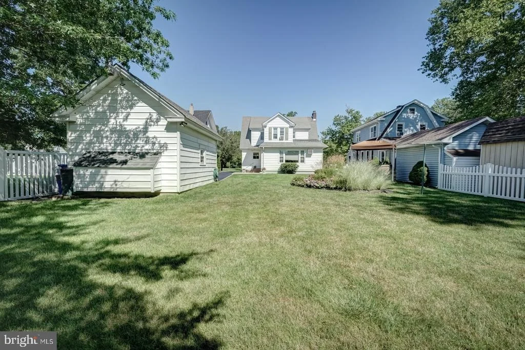 Photo of 552 BELLEVUE AVENUE