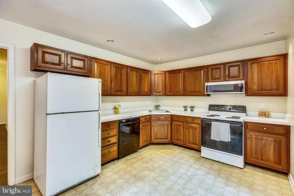 Photo of 8206 BONDAGE DRIVE