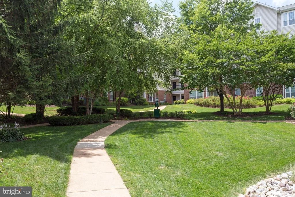 Photo of Unit 2202 at 1600 SPRING GATE DRIVE