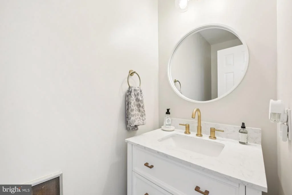 Photo of 2139 DAISY ROAD