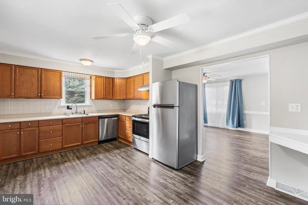 Photo of 14 GIBBONS BOULEVARD