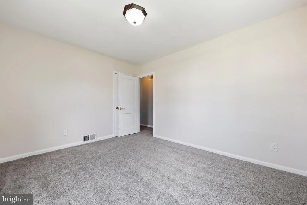 Photo of 417 ELMWOOD ROAD
