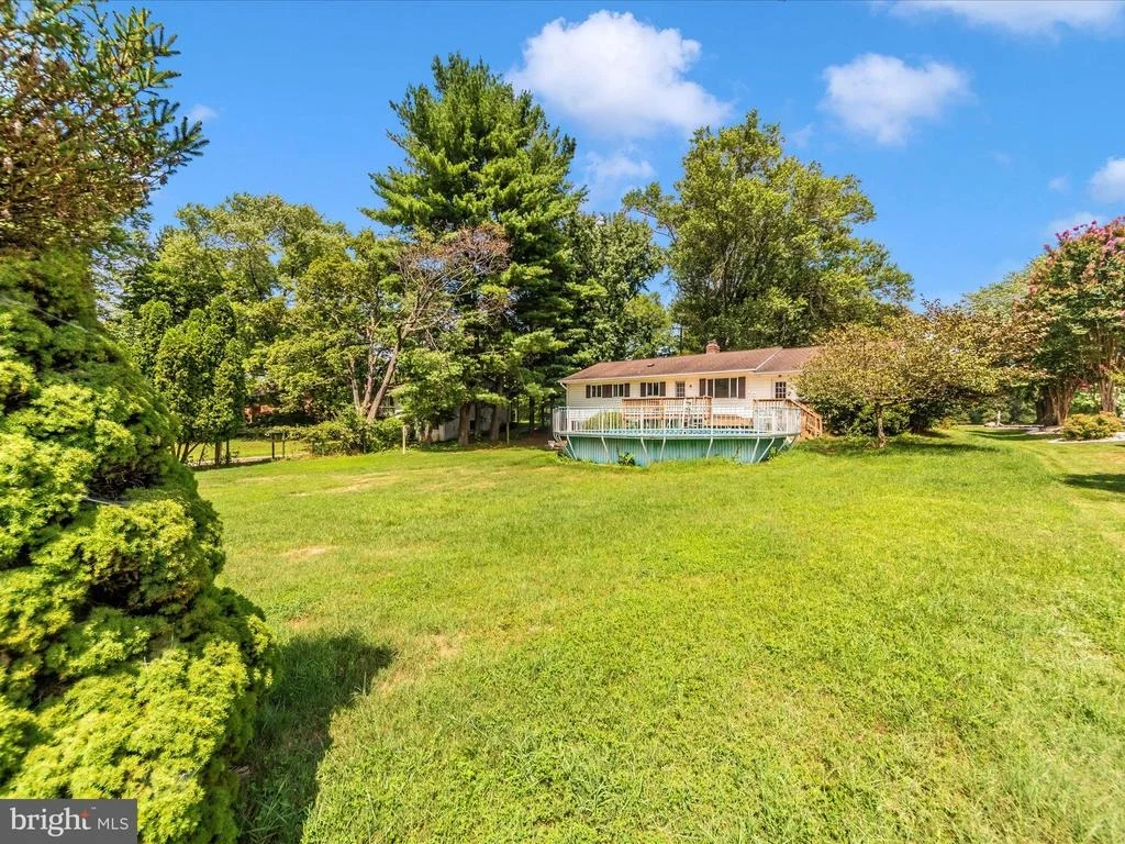 Photo of 19412 MUNCASTER ROAD