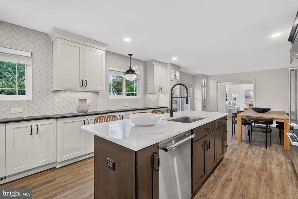 Photo of 415 CROWN VIEW DRIVE