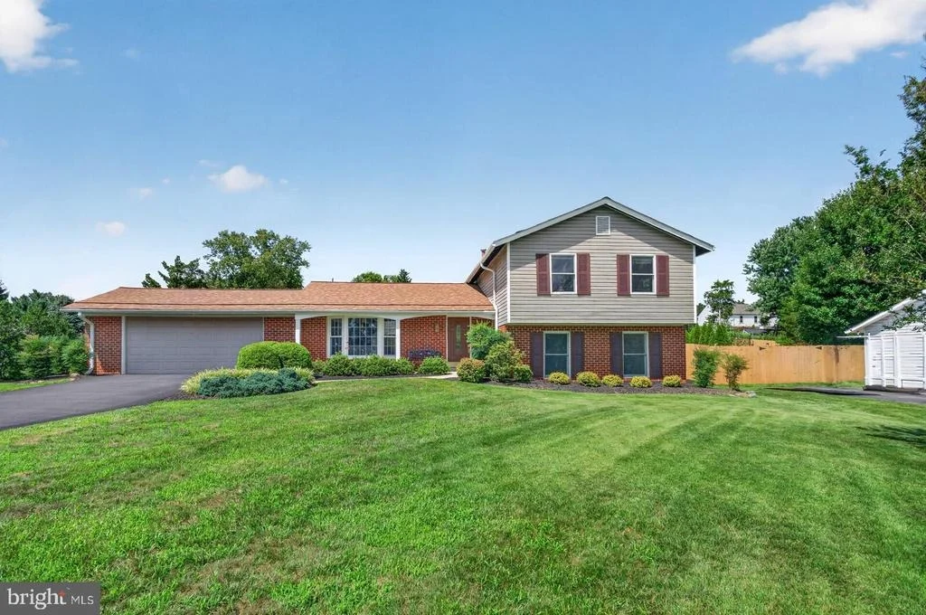 Photo of 18029 LAFAYETTE DRIVE