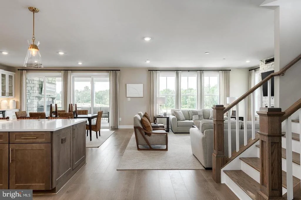 Photo of 1317 LEELAND FOREST