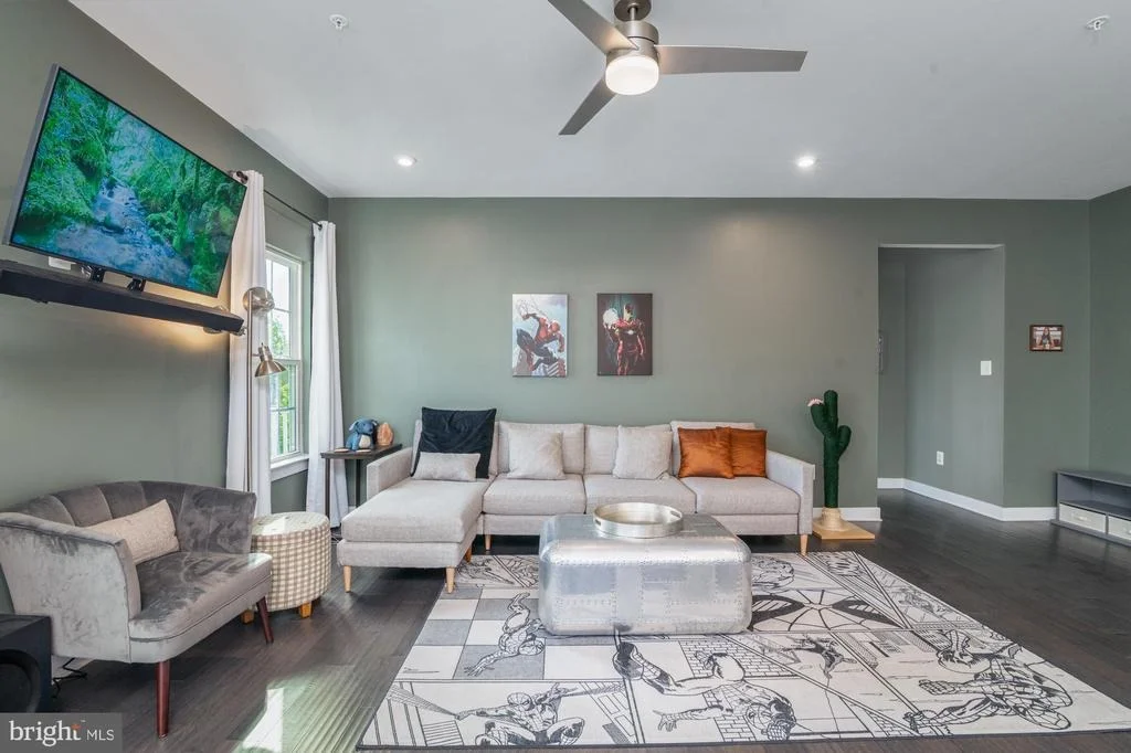 Photo of 405 POTOMAC VIEW PARKWAY