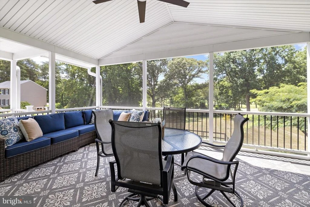 Photo of 527 BAY HILLS DRIVE
