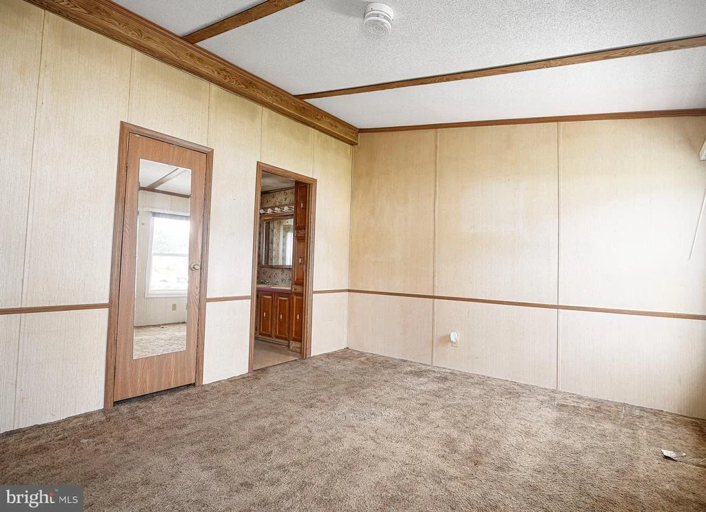Photo of 107 LARIAT ROAD