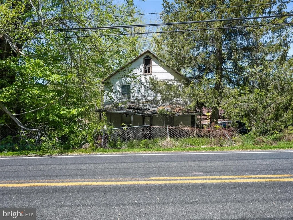 Photo of 932 OLD MANCHESTER ROAD