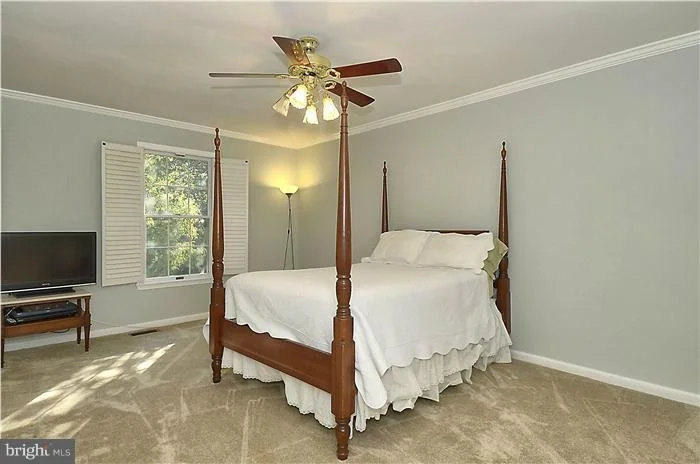 Photo of 304 BOSTWICK LANE