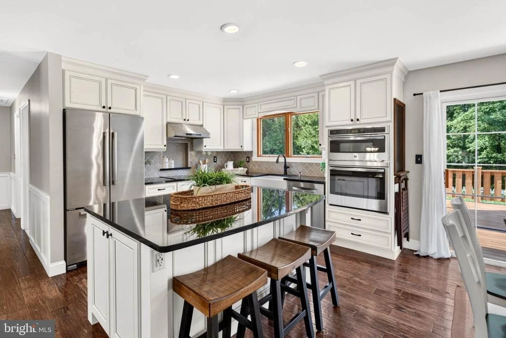 Photo of 4294 WOLF HILL DRIVE