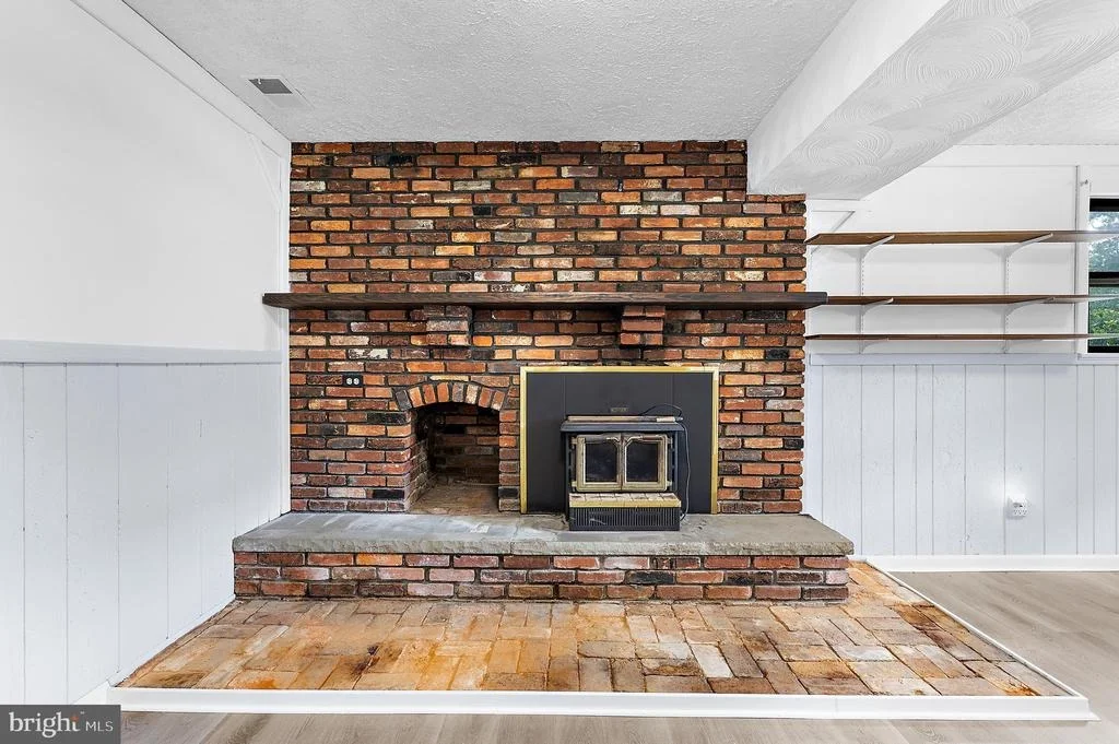 Photo of 130 CIRCLE ROAD