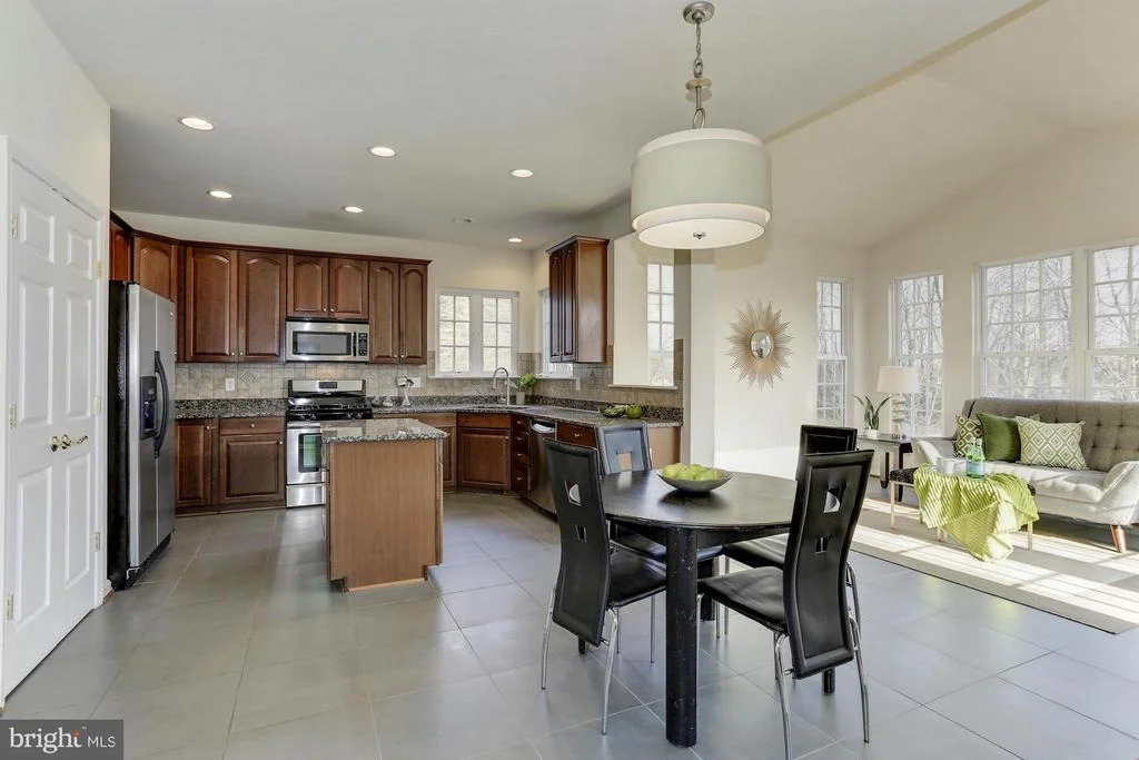 Photo of 7585 LINDBERG DRIVE