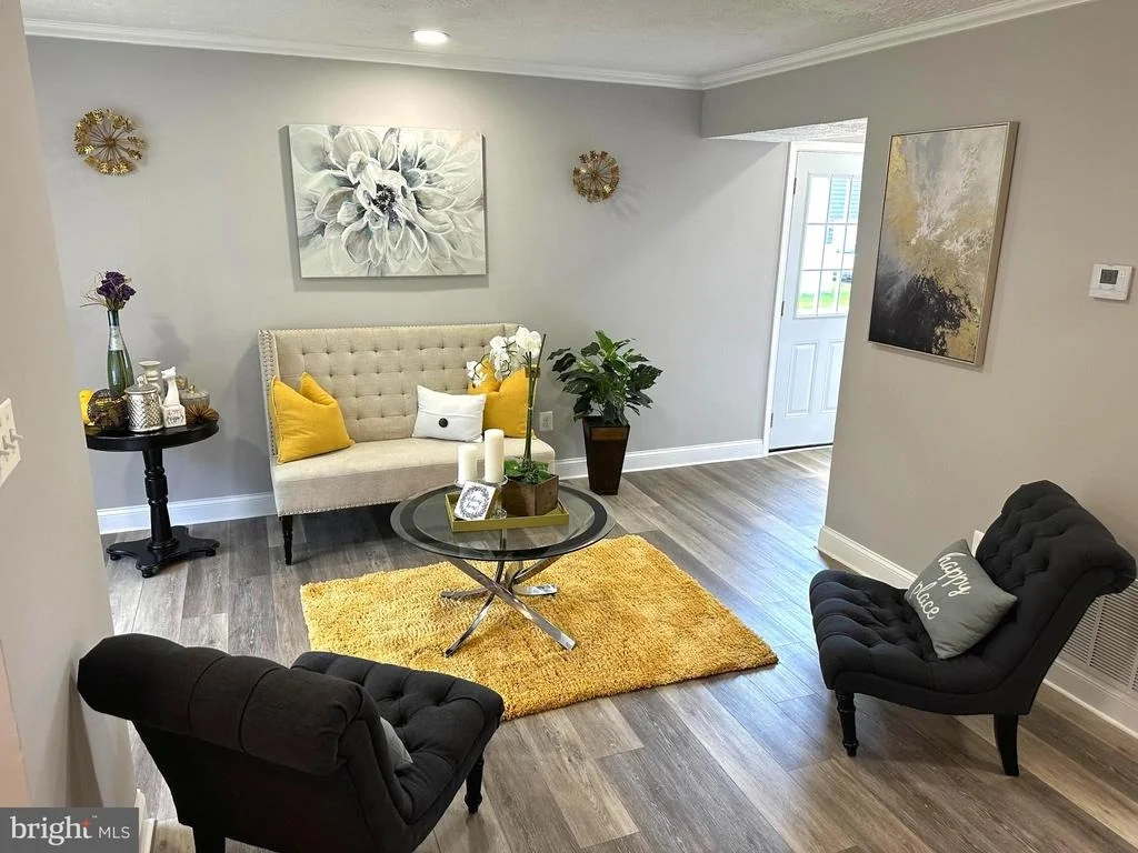 Photo of 7814 OUTING AVENUE