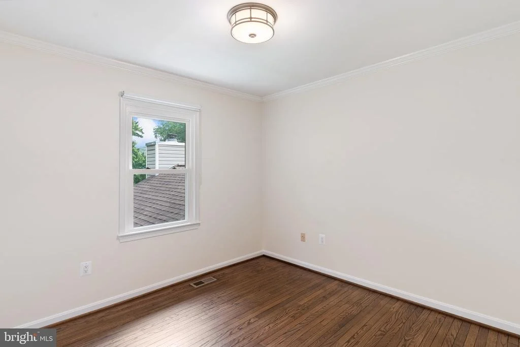 Photo of 15541 BAILEYS LANE
