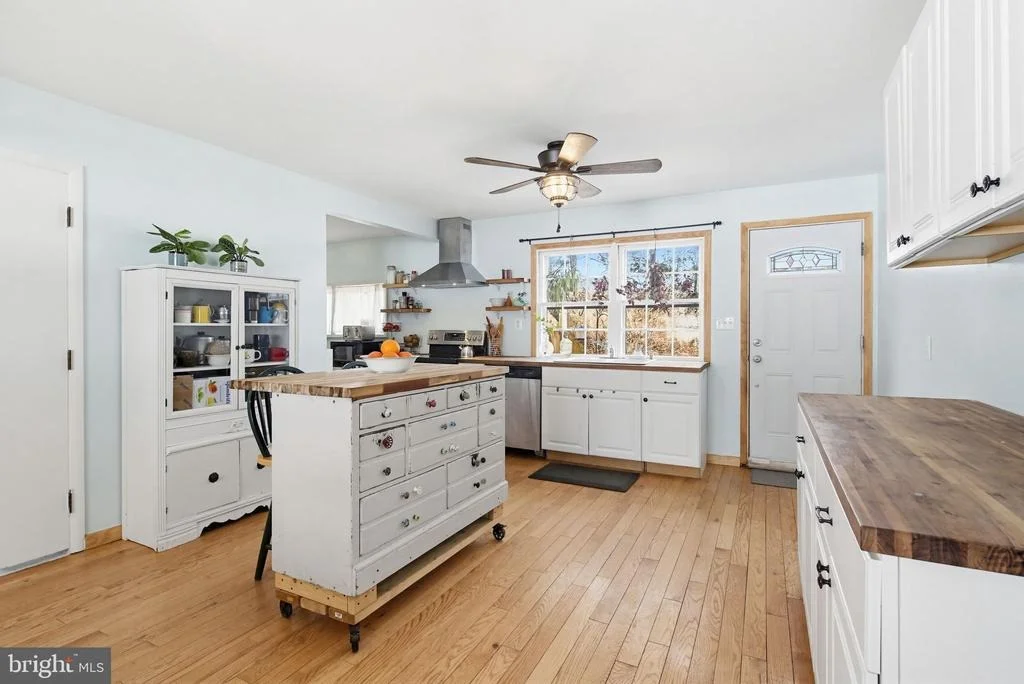 Photo of 2124 OAKLYN DRIVE