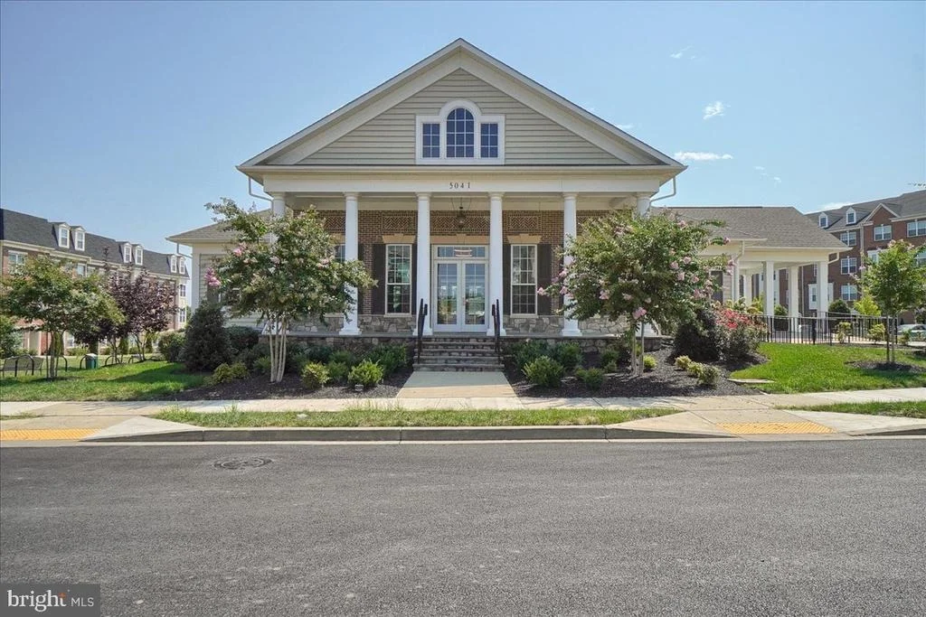 Photo of 5211 CONTINENTAL DRIVE