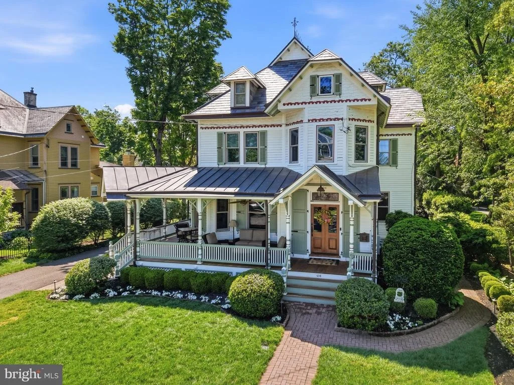 Photo of 406 WASHINGTON AVENUE