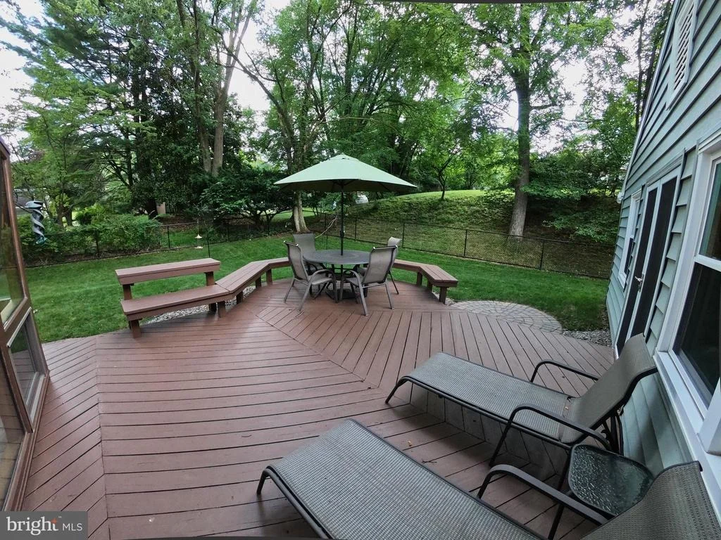 Photo of 14001 BETHPAGE LANE