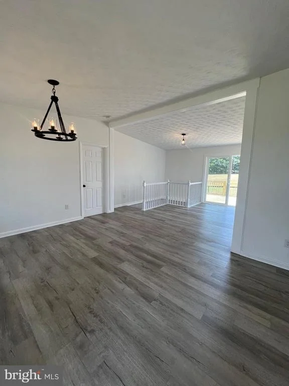 Photo of 15604 GLEN ELLA