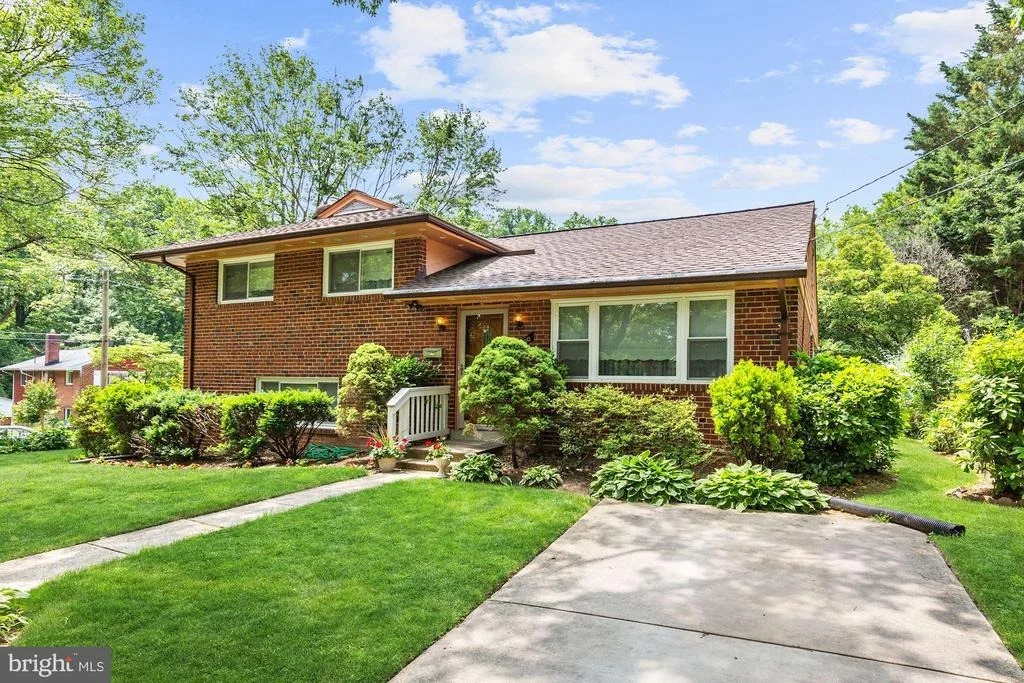 Photo of 10200 CONOVER DRIVE