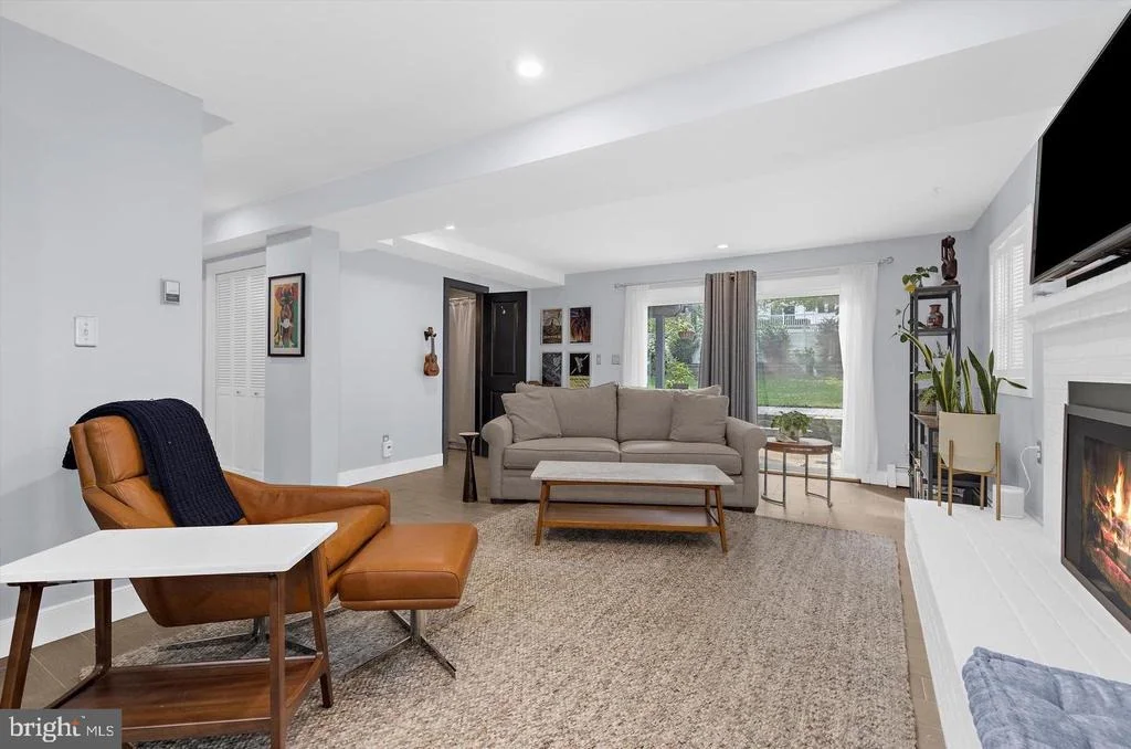 Photo of 228 DEWEY DRIVE